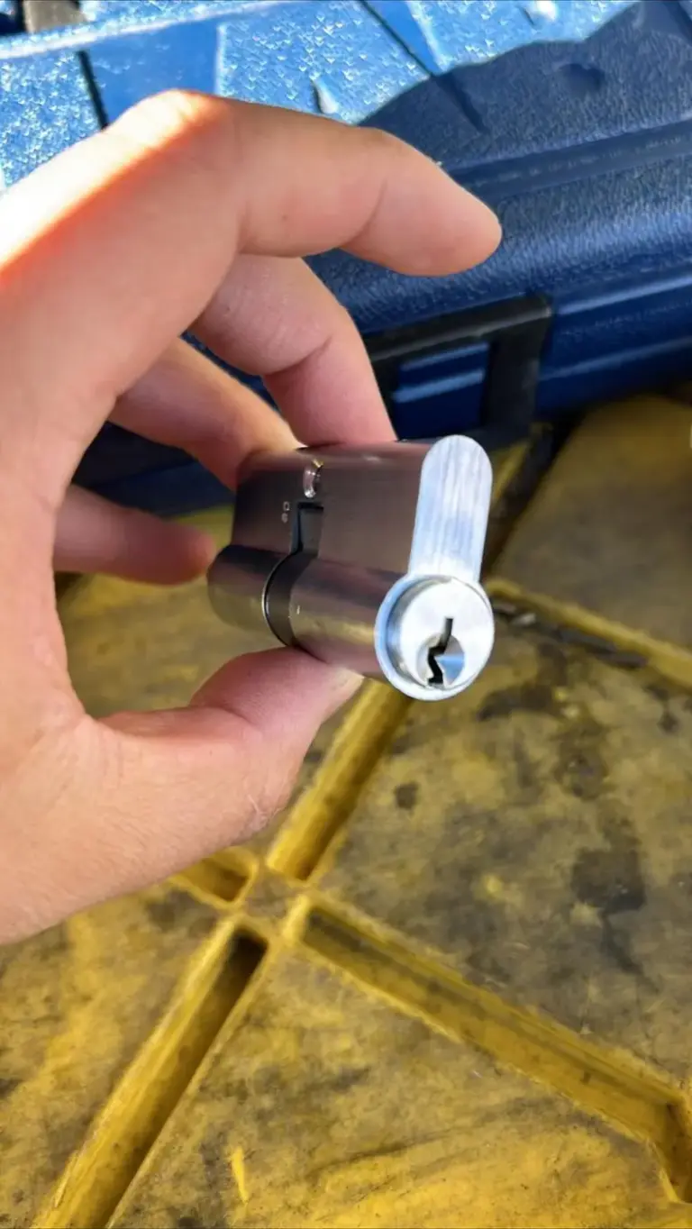 Lock cylinder replacement job in Las Vegas by 24/7 Locksmith 4U